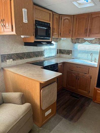 Used 2005 Keystone Montana Mountaineer