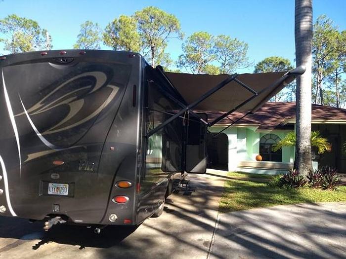 Used 2012 Winnebago VIA Q