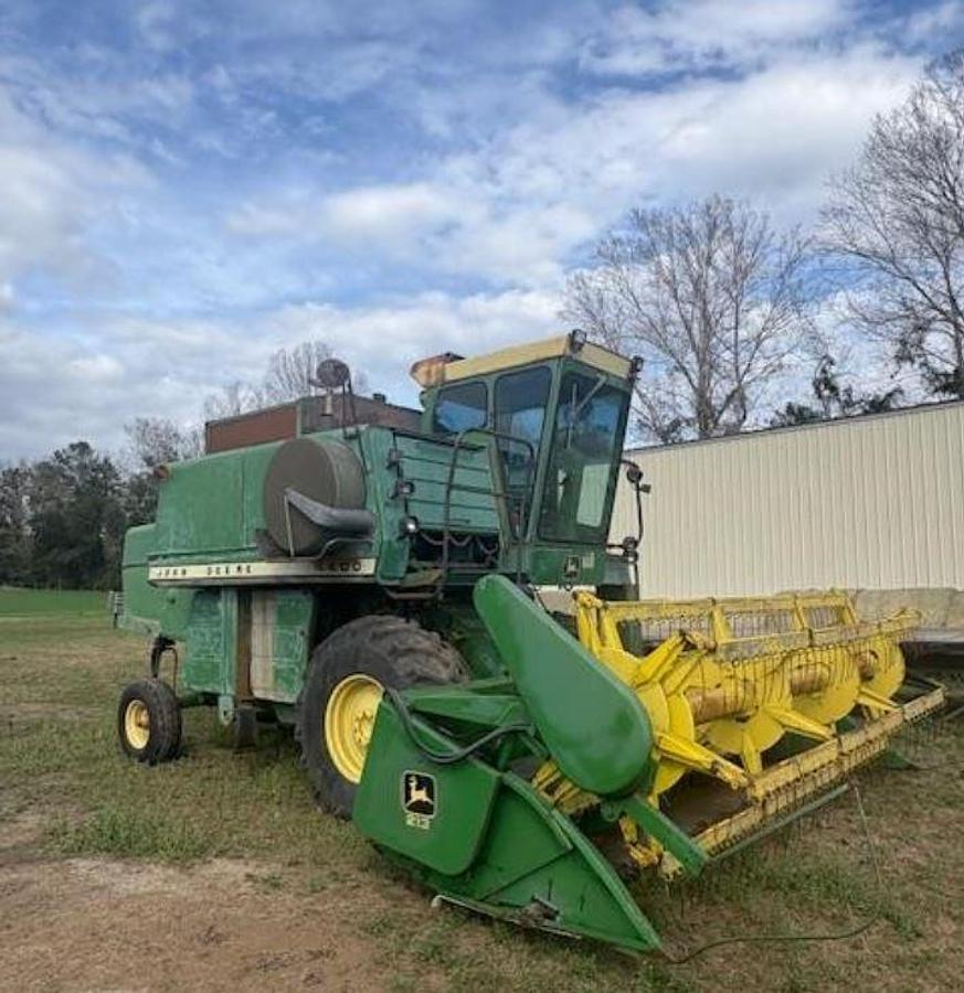 Used 1970 JOHN DEERE 4400 Combine