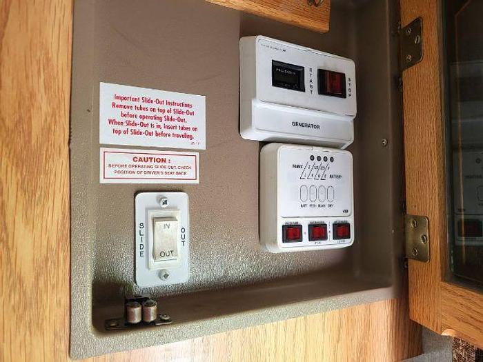 Used 2004 Jayco Greyhawk 27DS