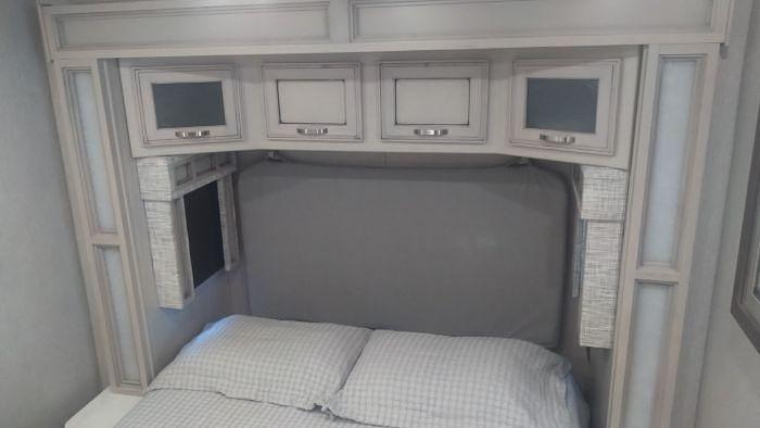 Used 2021 Newmar Canyon Star 3927