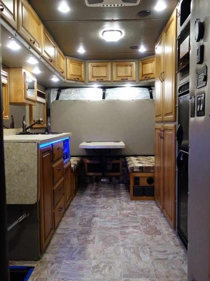 Used 2019 Kenworth T880 with 2013 Doonan Specialized Drop Deck Trailer