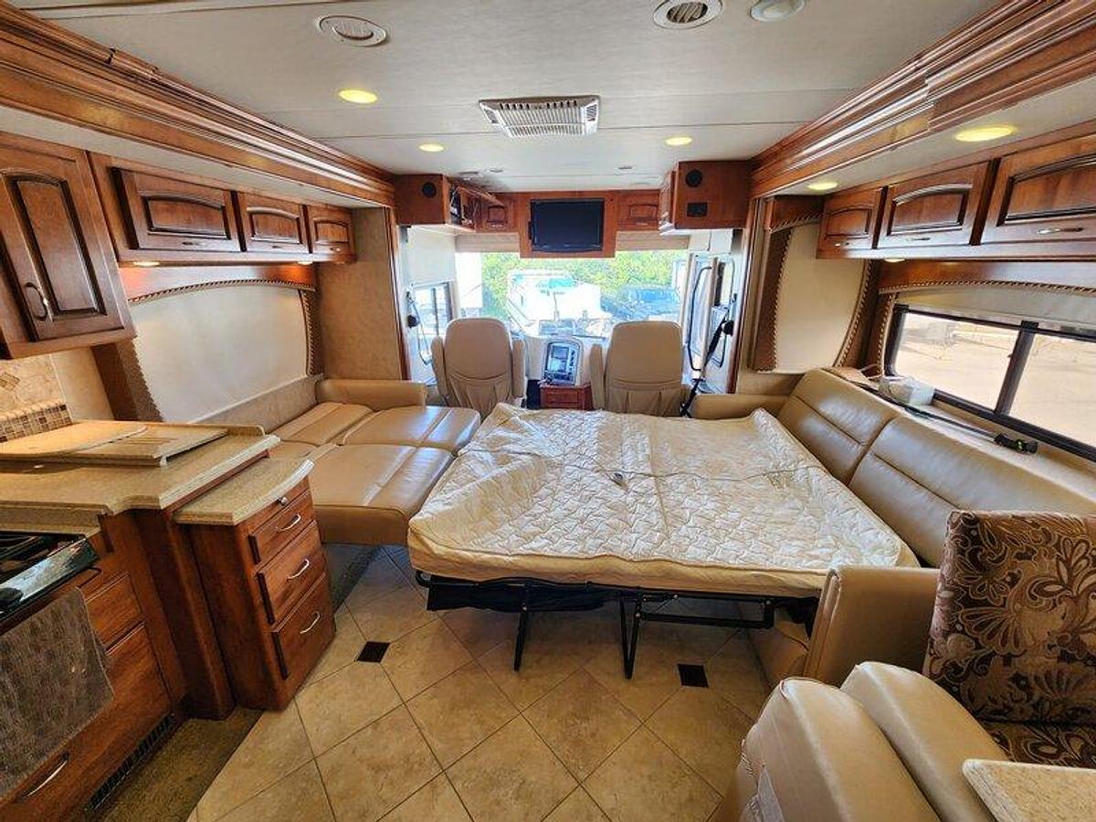 Used 2011 Holiday Rambler Endeavor 43DFT