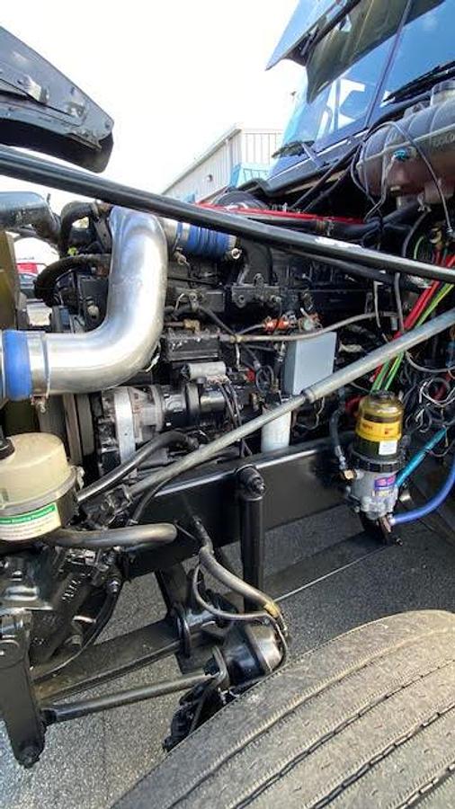 Used 2011 Freightliner Coronado 132