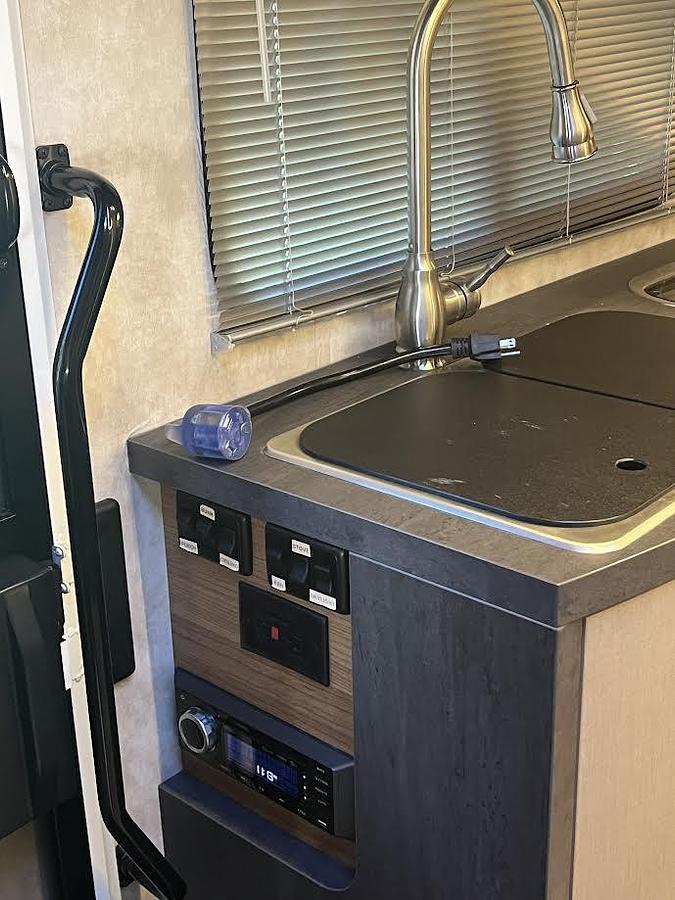 Used 2019 Winnebago View 24V Class C Motorhome