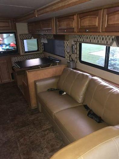 Used 2013 Winnebago Vista 35B