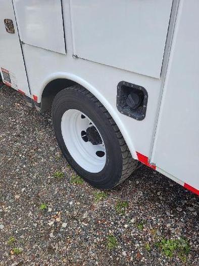 Used 2011 Ford F550 Mounted on Altec AT235