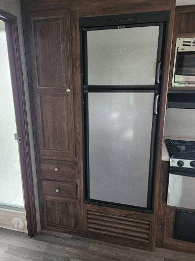 Used 2017 Keystone Cougar Xlite 28RLS