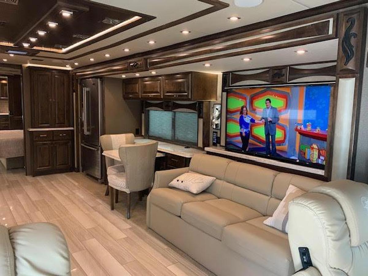 Used 2019 Tiffin Motorhomes Phaeton 40QBH Class A Motorhome