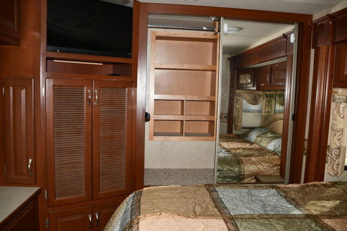 Used 2007 Newmar Kountry Star 3912