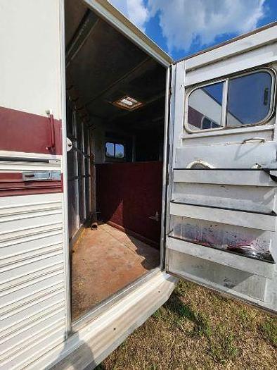 Used 1986 Lite Line 9 Horse Trailer
