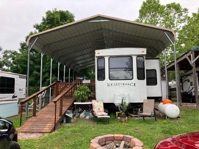 Used 2010 Keystone Residence Park Model