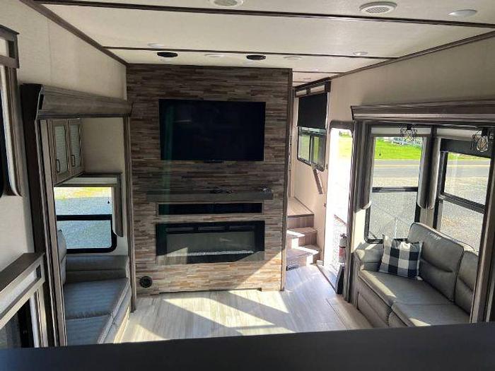 Used 2022 Grand Design Solitude 390RK