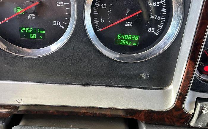 Used 2014 KENWORTH T800