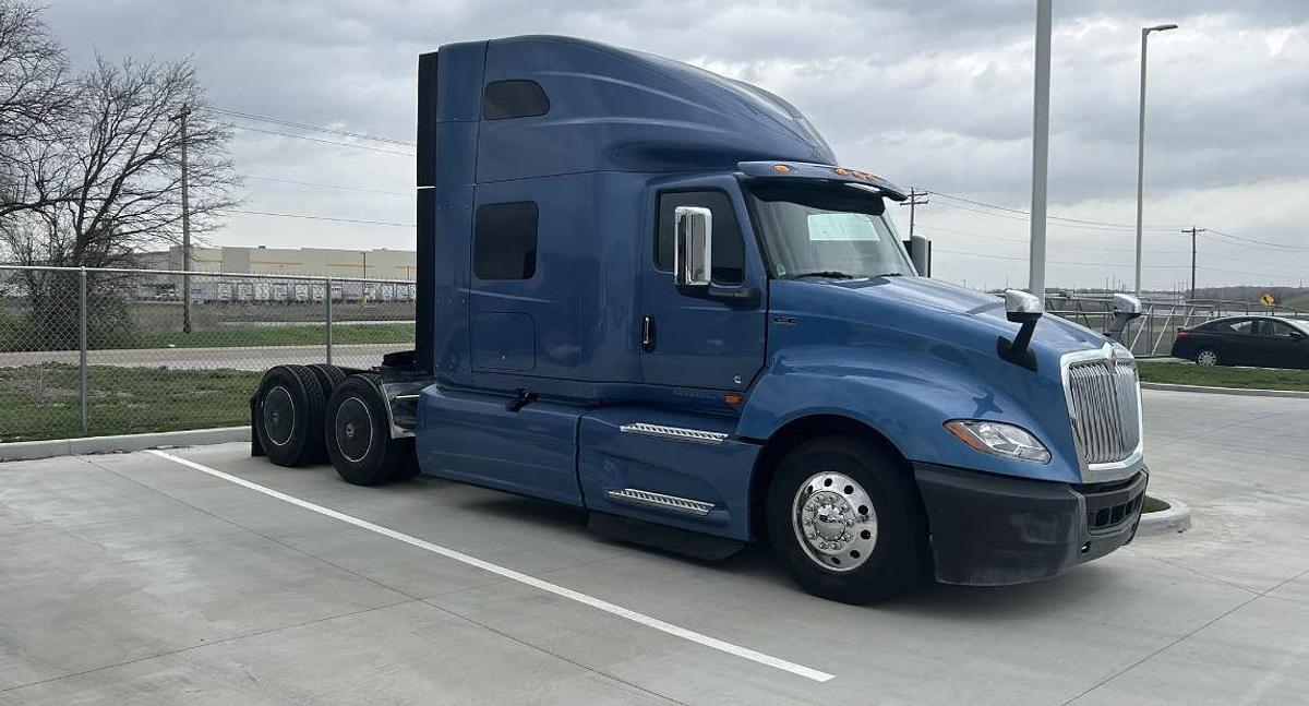 Used 2023 INTERNATIONAL LT Conventional Sleeper Semi