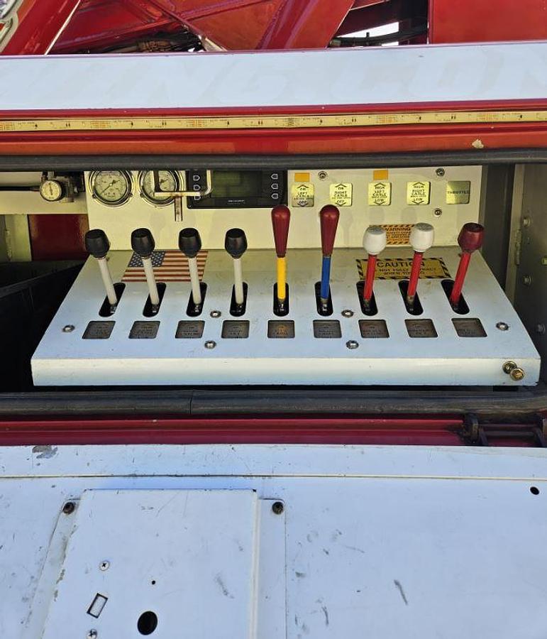 Used 2007 Kenworth T600 Wrecker Tow Truck