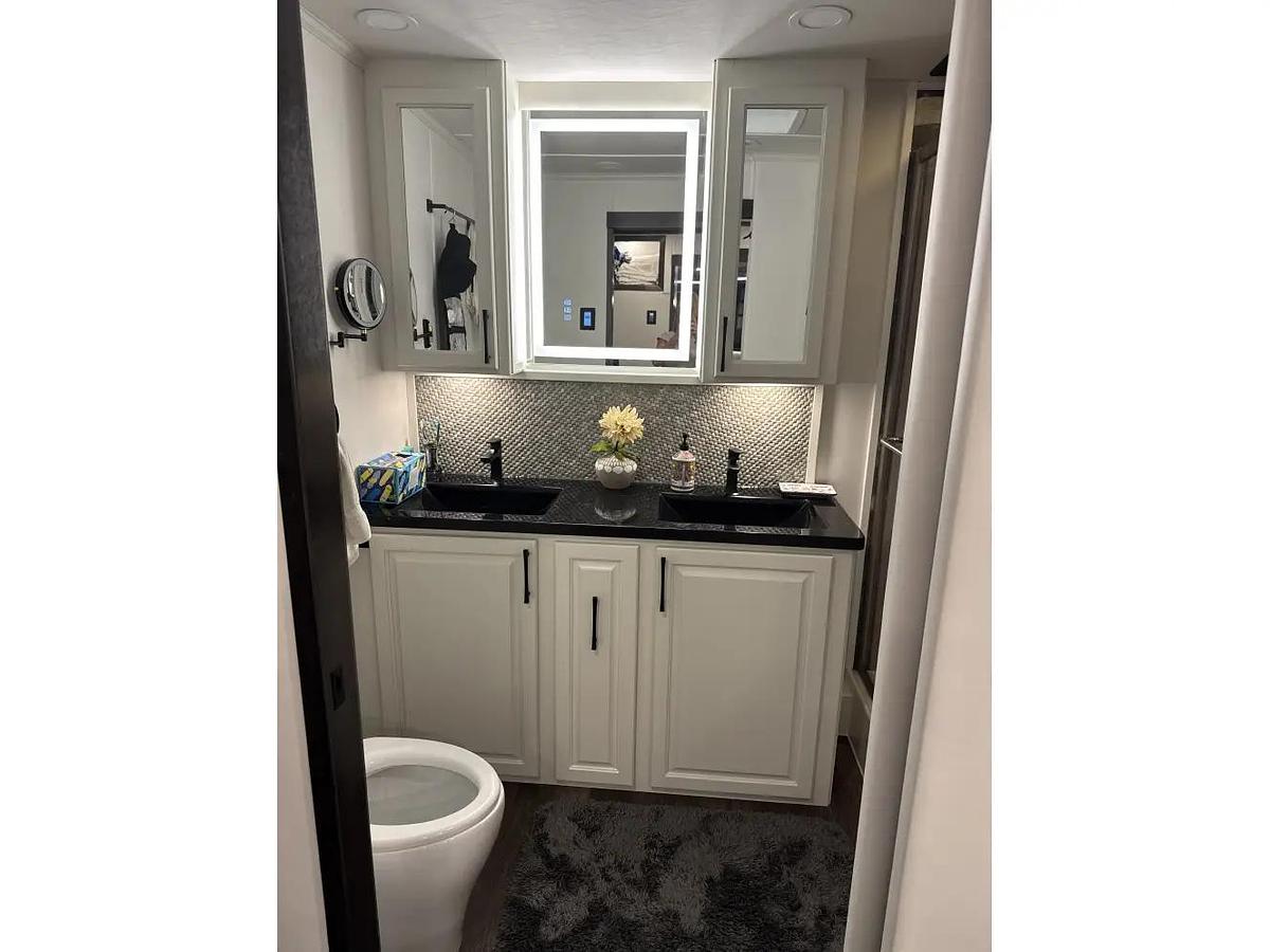Used 2026 Luxe Regent Flb