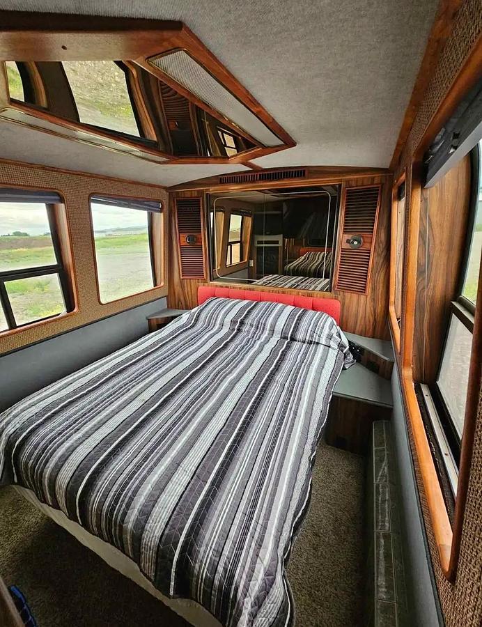 Used 1990 Prevost Class A Motorhome
