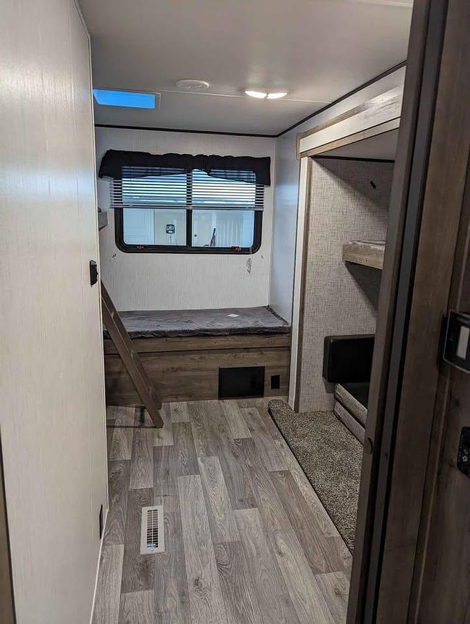 Used 2021 Heartland Pioneer DS320