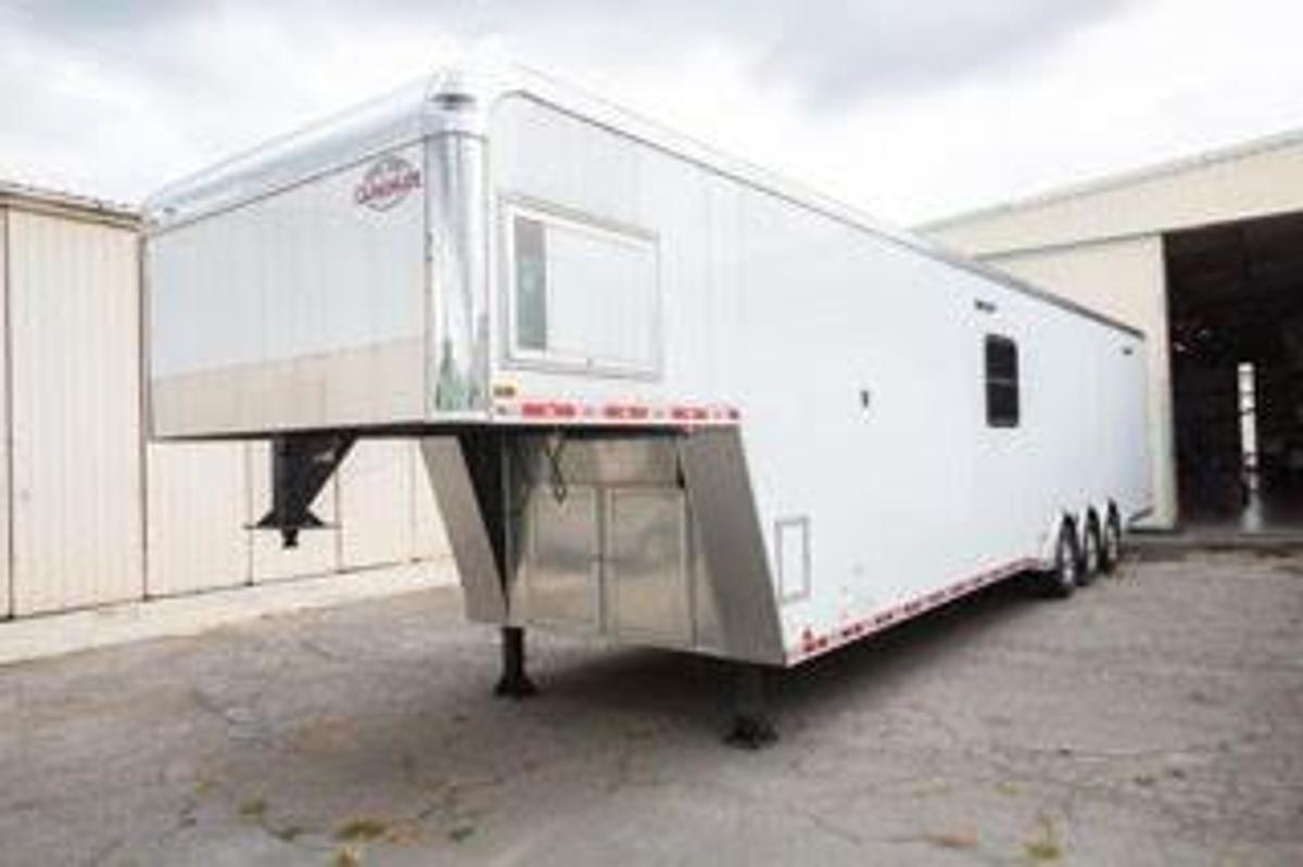 Used 2020 Fifth Wheel Trailer