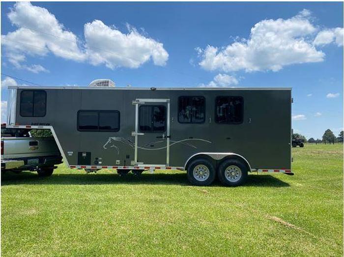 Used 2021 Harmar Dixie Outlaw Horse Trailer With Living Quarters