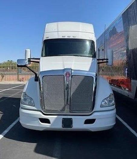 Used 2018 KENWORTH T680