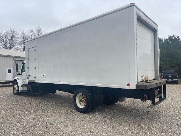 Used 2006 Freightliner Business Class M2 Refrigerated Box Truck