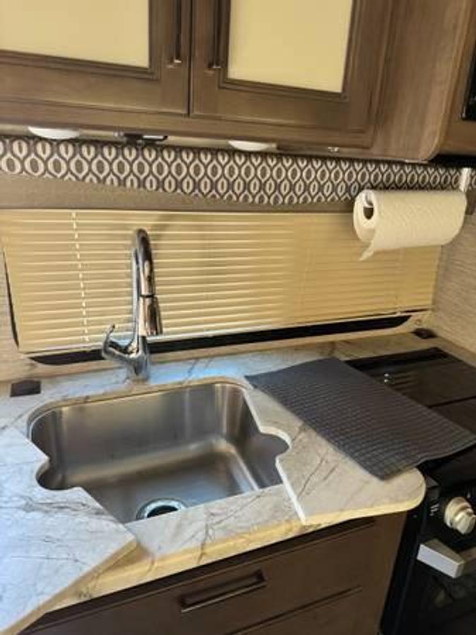 Used 2021 Ford Thor Freedom Elite 22FE Class C Motorhome