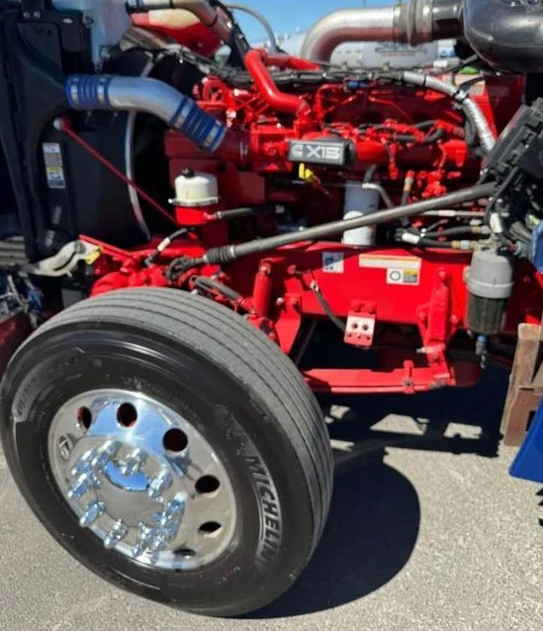 Used 2022 Peterbilt 389