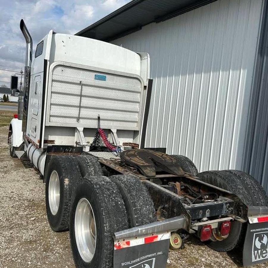 Used 2000 Kenworth W900L