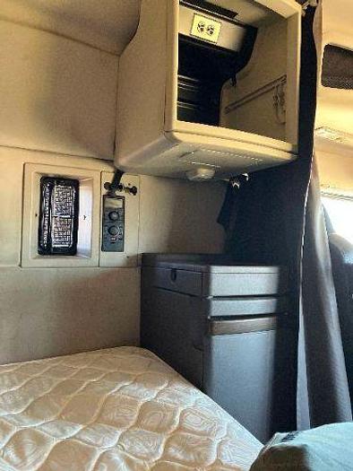 Used 2016 Volvo VNL 630 D13