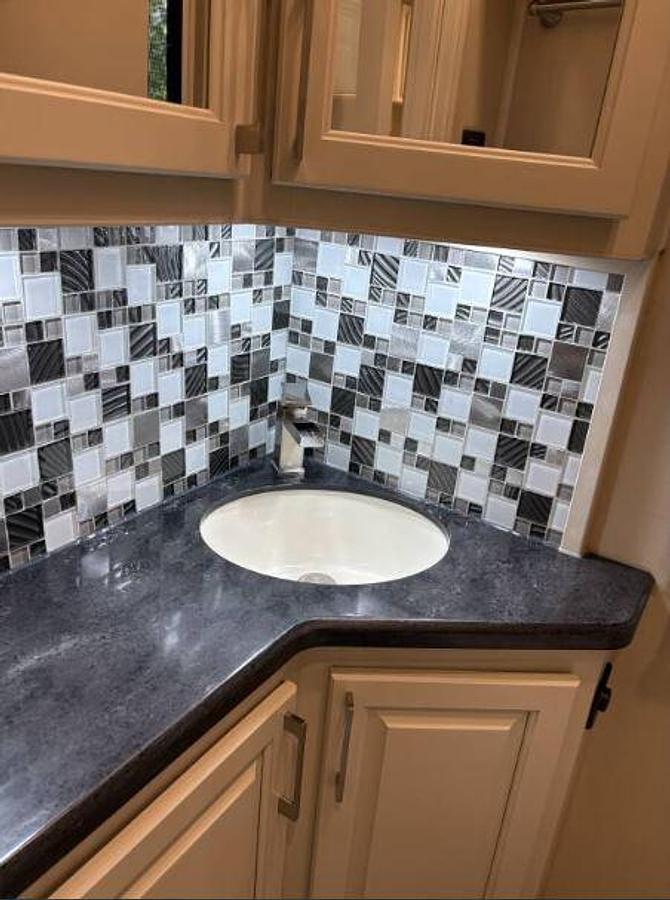 Used 2023 Luxe Elite 44FL Fifth Wheel