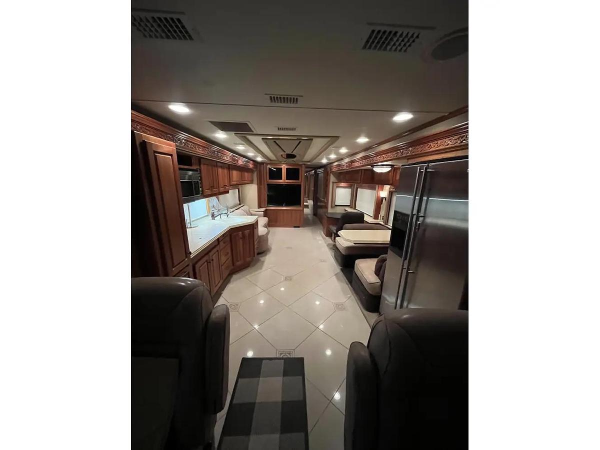 Used 2008 Monaco Dynasty Squire IV