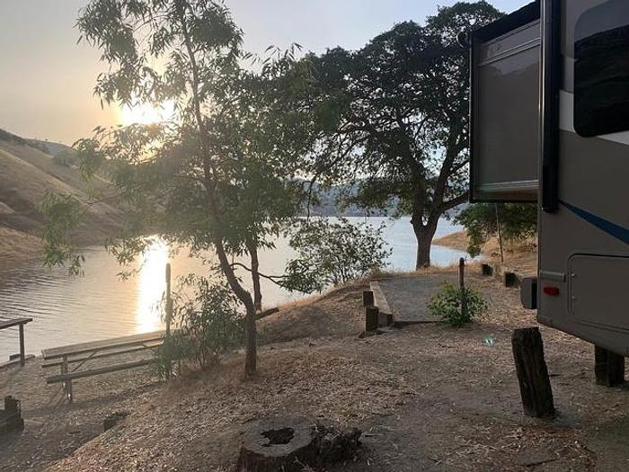 Used 2015 Thor Motor Coach Axis 25.2