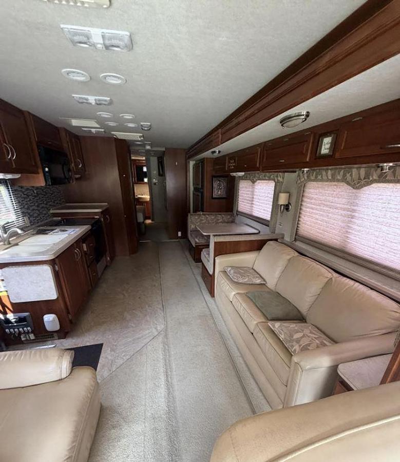 Used 2007 Fleetwood Bounder 35E