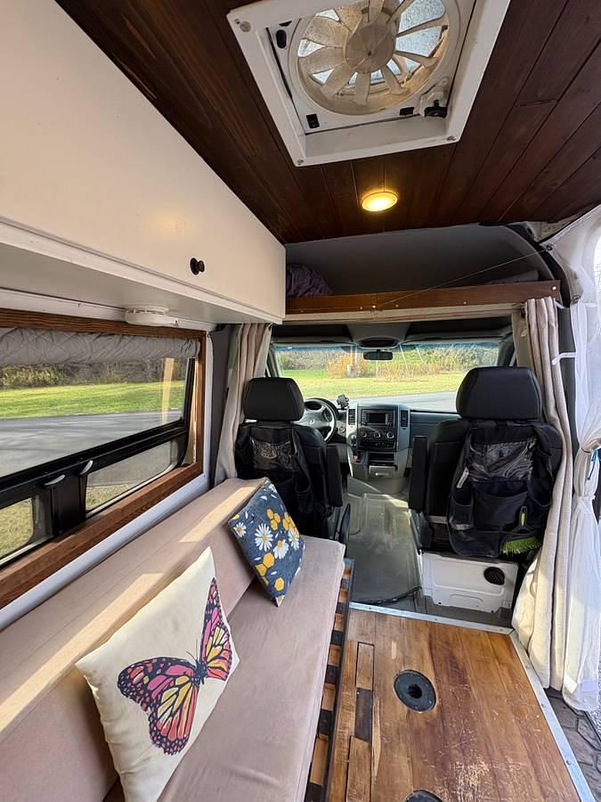Used 2016 Mercedes Sprinter Class B Motorhome