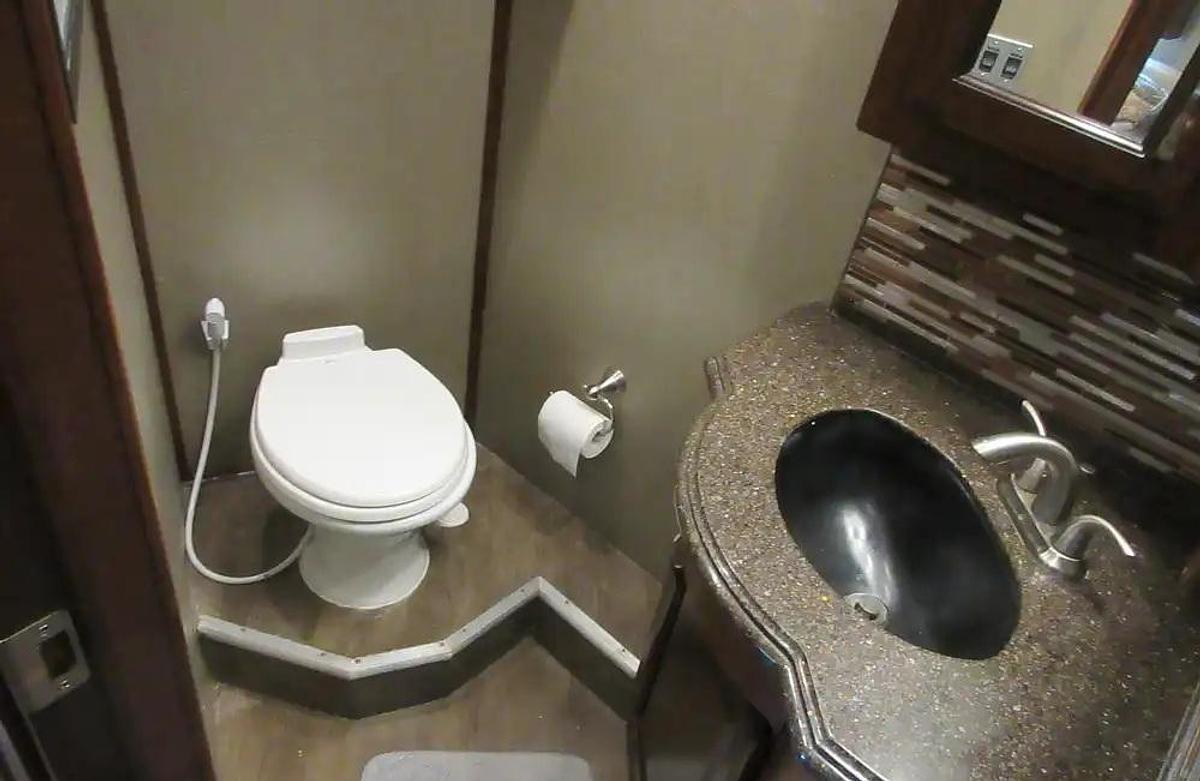 Used 2017 Fleetwood Pace Arrow LXE 38K Class A Motorhome