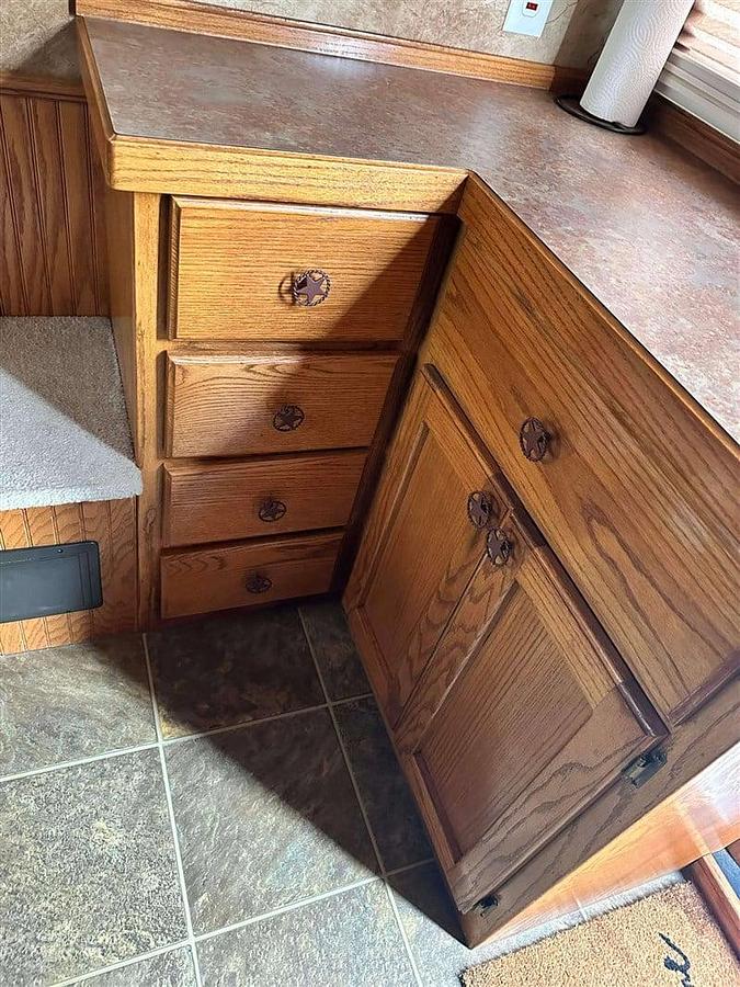 Used 2006 Cimarron Norstar Three Horse with Living Quarters