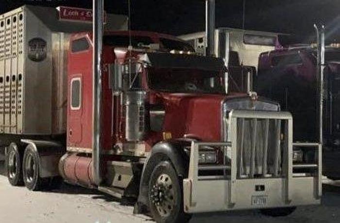 Used 2006 KENWORTH W900L