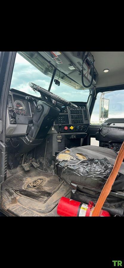 Used . Mack Dump
