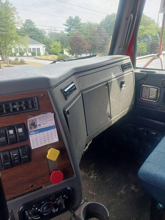 Used 2005 Western Star 4900