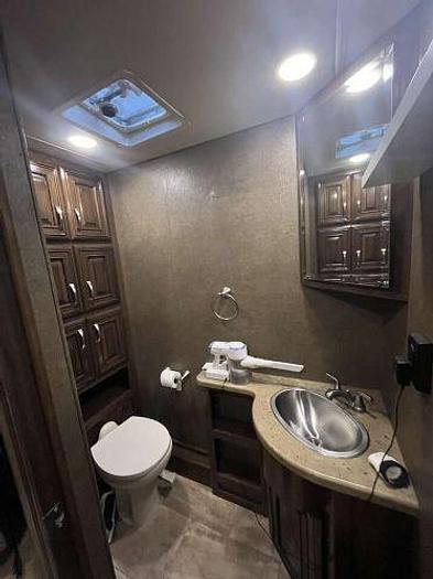 Used 2017 Thor Motor Coach Challenger 37LX