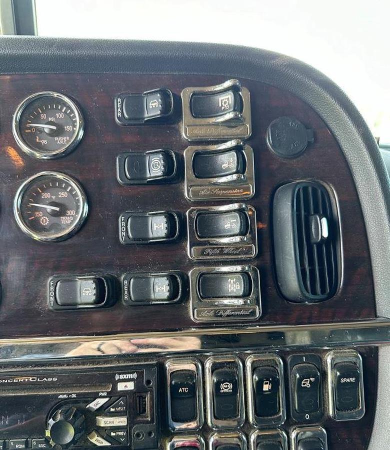 Used 2019 Peterbilt 389