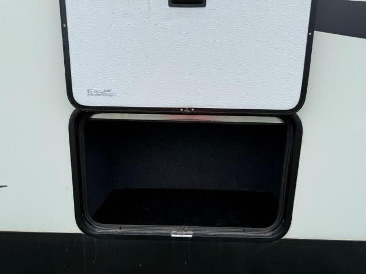 Used 2019 Heartland Big Horn 3925MLP Fifth Wheel