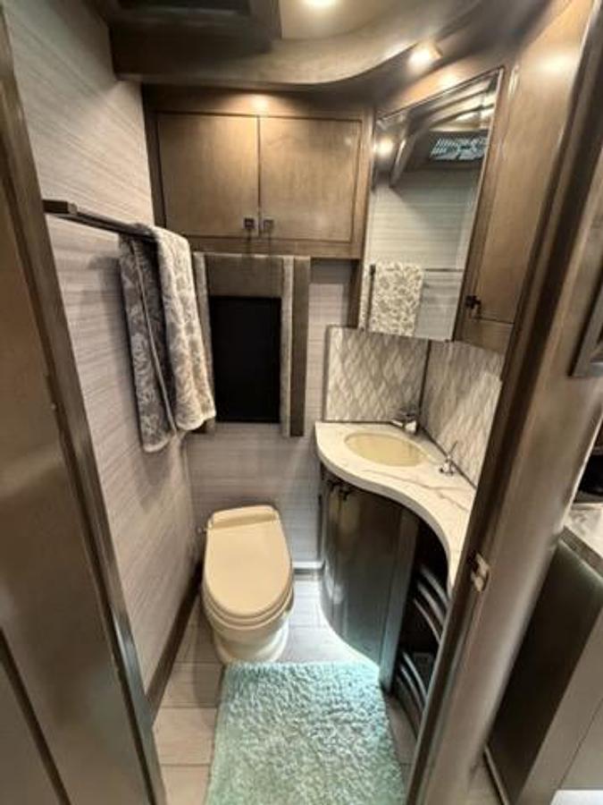 Used 2022 Tiffin Zephyr 45PZ