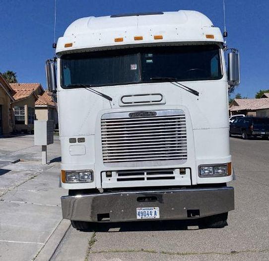 Used 1995 Freightliner FLB112