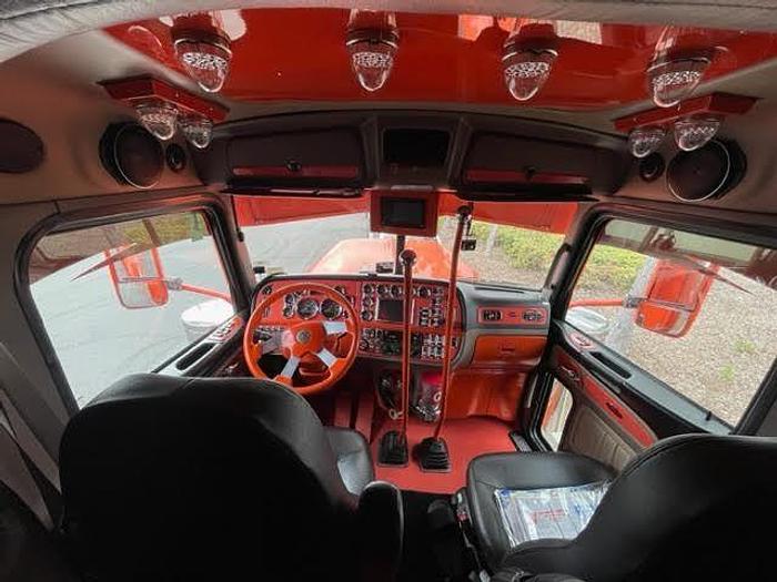 Used 2019 Peterbilt 389