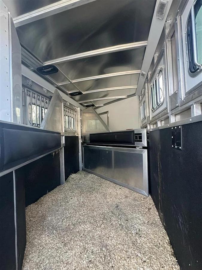 Used 2024 Lakota Colt 3 Horse Trailer