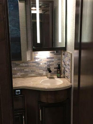 Used 2020 Newmar London Aire 4551