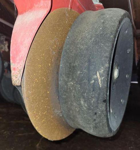 Used 2012 WHITE 8524